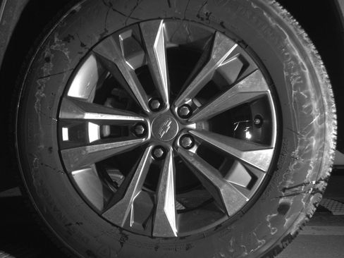 Used 2025 Chevrolet Equinox LT FWD image 14