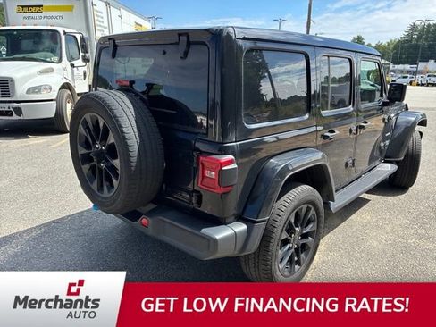 Used 2022 Jeep Wrangler Unlimited Sahara w/ Cold Weather Group AWD/4WD image 2