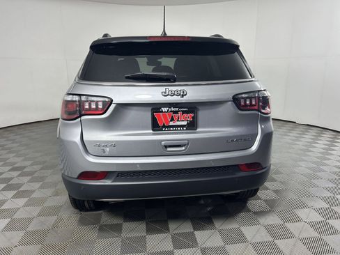 Used 2023 Jeep Compass Limited w/ Sun and Sound Group AWD/4WD image 5