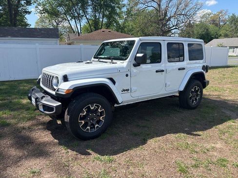 New 2026 Jeep Wrangler Sahara AWD/4WD image 2