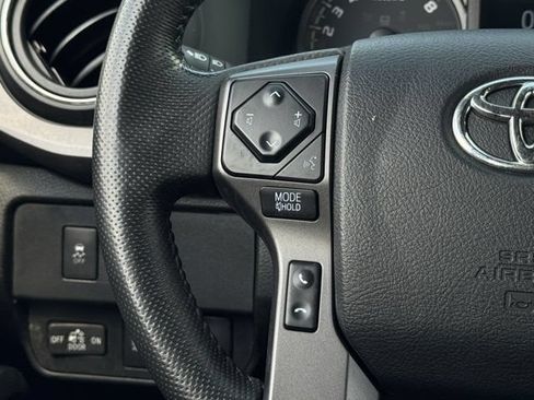 Used 2022 Toyota Tacoma TRD Pro AWD/4WD image 14