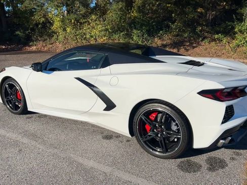 Used 2024 Chevrolet Corvette Stingray w/ Stealth Interior Trim Package image 37
