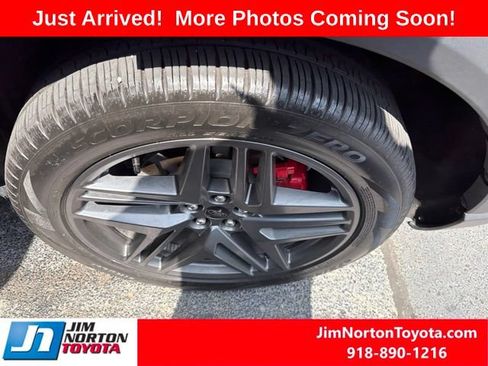 Used 2025 Ford Explorer ST AWD/4WD image 9
