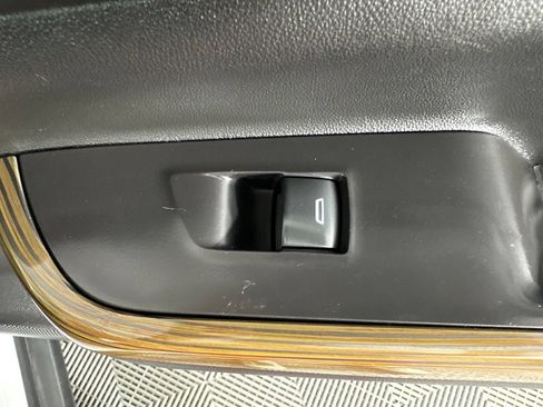 Used 2020 GMC Acadia SLE w/ Driver Convenience Package FWD image 40