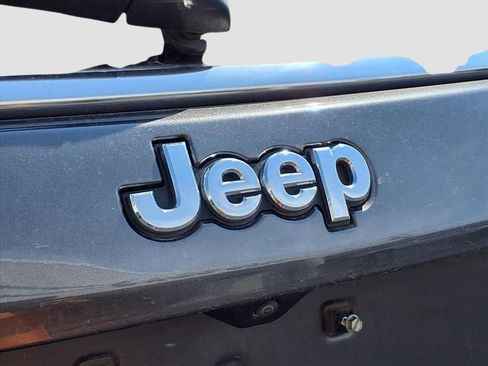 Used 2022 Jeep Compass Limited w/ Sun and Sound Group image 40