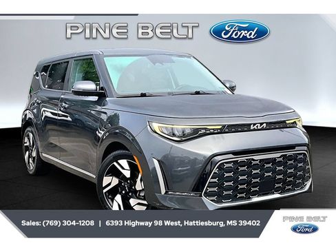 Used 2023 Kia Soul GT-Line w/ GT-Line Technology Package FWD image 1