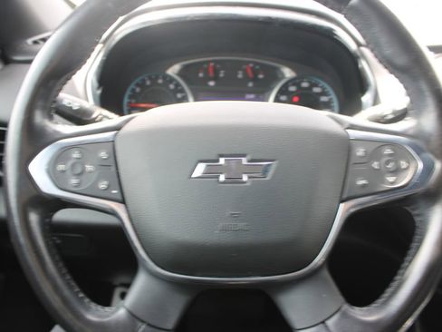 Used 2022 Chevrolet Traverse RS FWD image 35