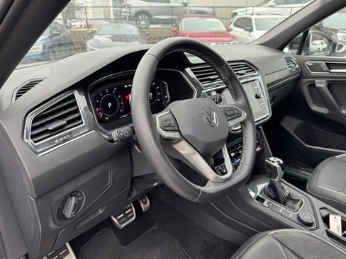 Certified 2023 Volkswagen Tiguan SEL R-Line image 24