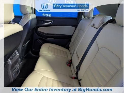 Used 2018 Ford Edge SEL w/ Equipment Group 201A image 16