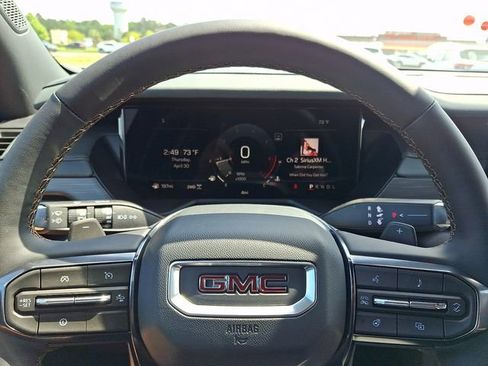 New 2026 GMC Acadia AT4 w/ LPO, Floor Liner Package AWD/4WD image 14