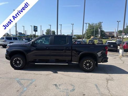 Used 2024 Chevrolet Silverado 1500 ZR2 w/ Technology Package AWD/4WD image 34