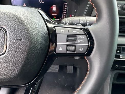 Used 2026 Honda Pilot Sport image 13