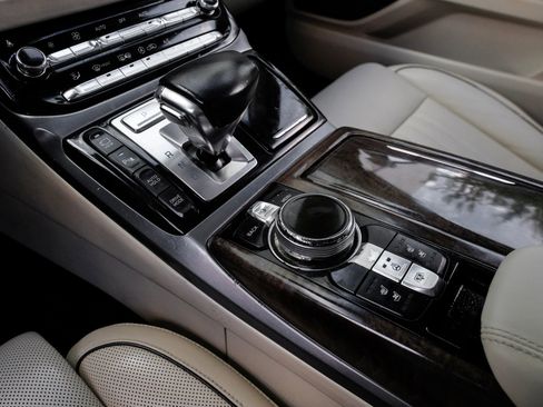 Used 2018 Genesis G90 5.0 Ultimate image 33