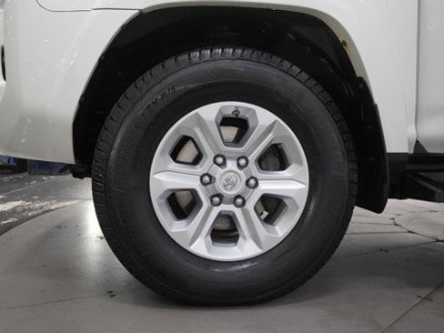 Used 2019 Toyota 4Runner SR5 image 31