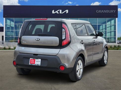 Used 2015 Kia Soul Base image 5