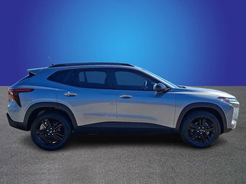 New 2026 Chevrolet Trax ACTIV FWD image 3