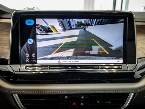 New 2026 Volkswagen Atlas SE image 3