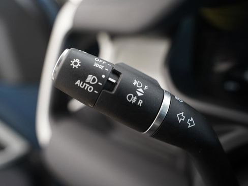 Used 2024 Land Rover Defender 110 S image 14