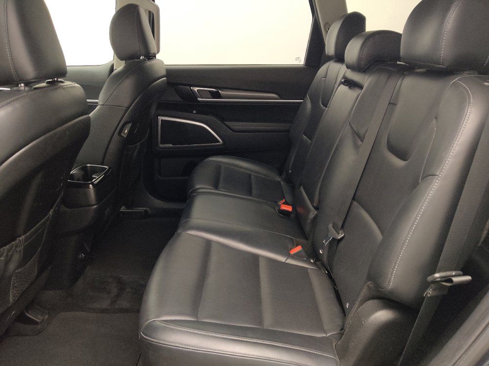 Used 2021 Kia Telluride LX FWD image 18