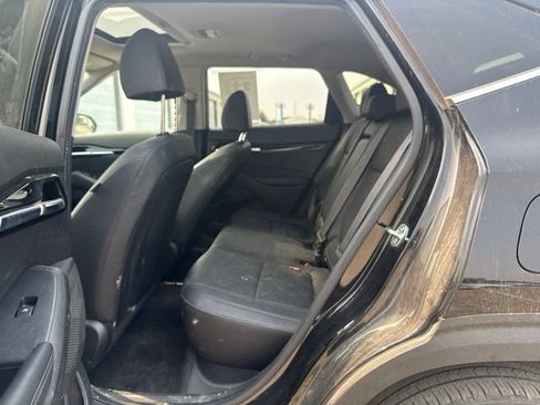 Used 2021 Kia Seltos SX w/ SX Sunroof Package AWD/4WD image 12