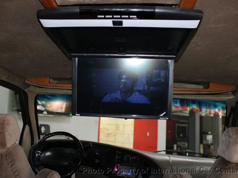 Used 2000 Ford E-150 and Econoline 150 E-150 Recreational image 21