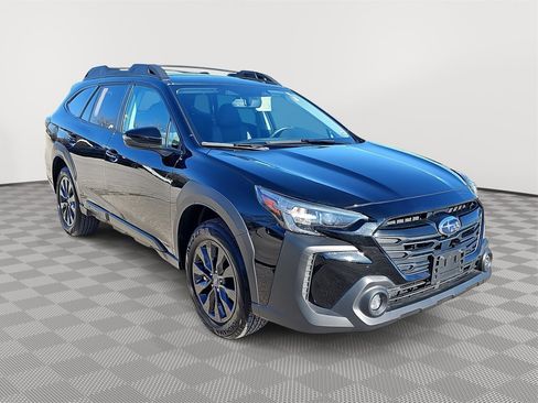 Used 2025 Subaru Outback Onyx Edition XT image 3