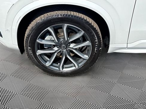 Used 2019 Volvo XC90 T6 Momentum w/ Advanced Package image 35