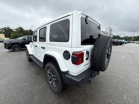 New 2027 Jeep Wrangler Unlimited Sahara AWD/4WD image 3