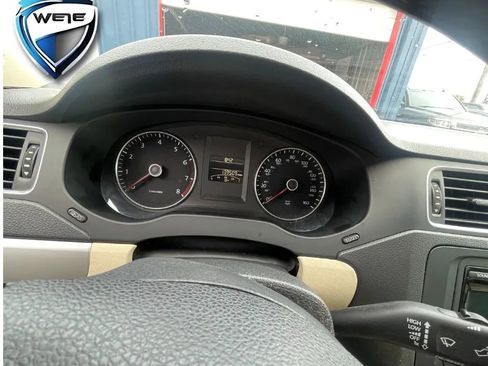 Used 2014 Volkswagen Jetta SE image 5