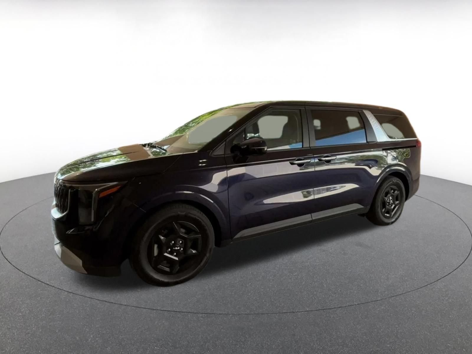 Used 2026 Kia Carnival FWD image 7
