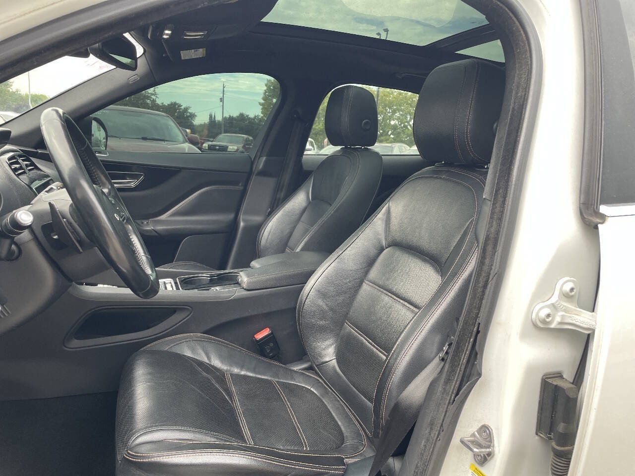 Used 2017 Jaguar F-PACE Prestige AWD/4WD image 20