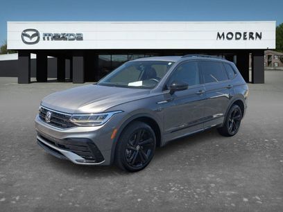 Used 2023 Volkswagen Tiguan SE R-Line