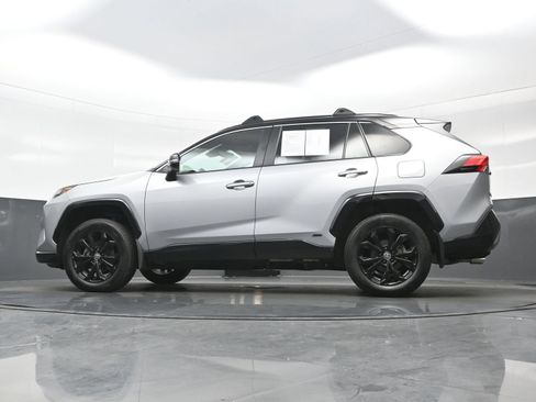 Used 2023 Toyota RAV4 XSE w/ XSE Grade Weather Package AWD/4WD image 30