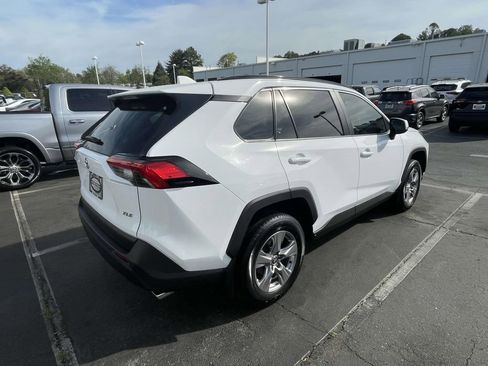 Used 2025 Toyota RAV4 XLE w/ Convenience Package image 9