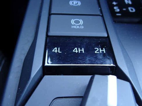 Used 2025 Toyota Tacoma TRD Sport w/ TRD Sport Upgrade Package AWD/4WD image 36