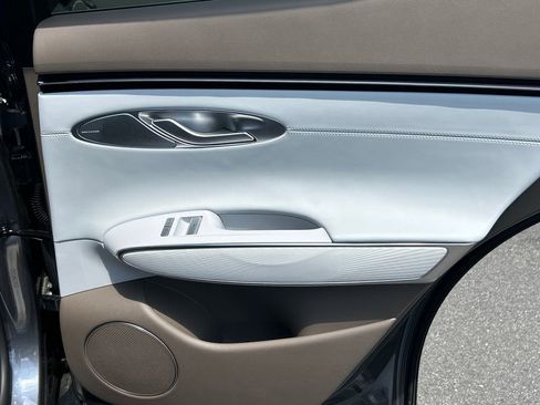 New 2026 Genesis GV70 2.5T Advanced AWD/4WD image 16