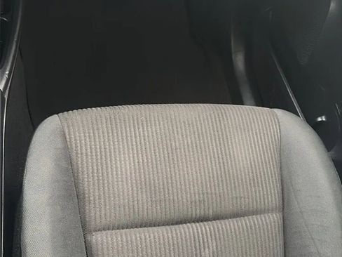 Used 2015 Toyota RAV4 LE image 42