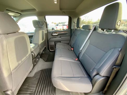 New 2026 GMC Sierra 1500 SLE image 29