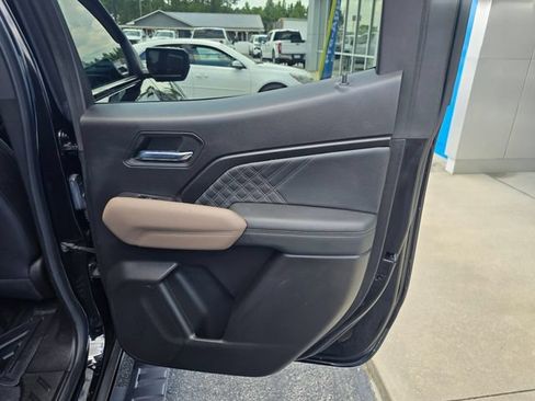 Used 2023 GMC Canyon Denali w/ Denali Black Edition AWD/4WD image 47