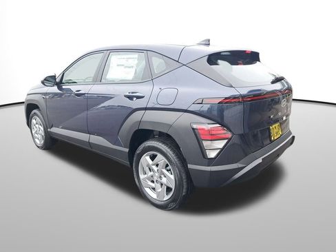 New 2026 Hyundai Kona SE image 3