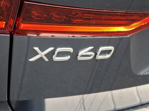 New 2026 Volvo XC60 B5 Plus w/ Climate Package AWD/4WD image 14