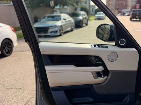 Used 2019 Land Rover Range Rover HSE AWD/4WD image 12