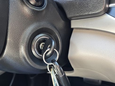 Used 2017 Hyundai Elantra SE image 43