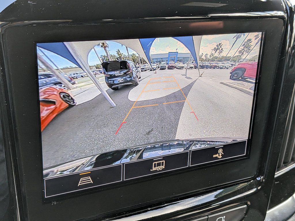 Certified 2023 Chevrolet Traverse LT FWD image 47