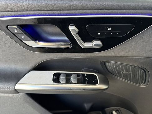 New 2025 Mercedes-Benz GLC 350e 4MATIC image 12