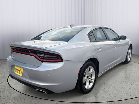 Used 2023 Dodge Charger SXT RWD image 5