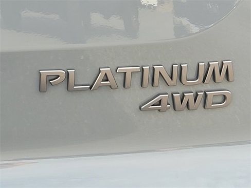 New 2026 Nissan Pathfinder Platinum image 5
