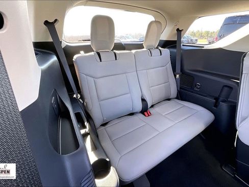 New 2026 Ford Explorer Active w/ Active Comfort Package image 26