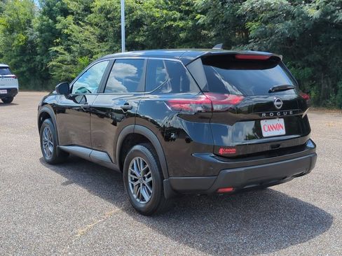 Used 2026 Nissan Rogue S FWD image 7