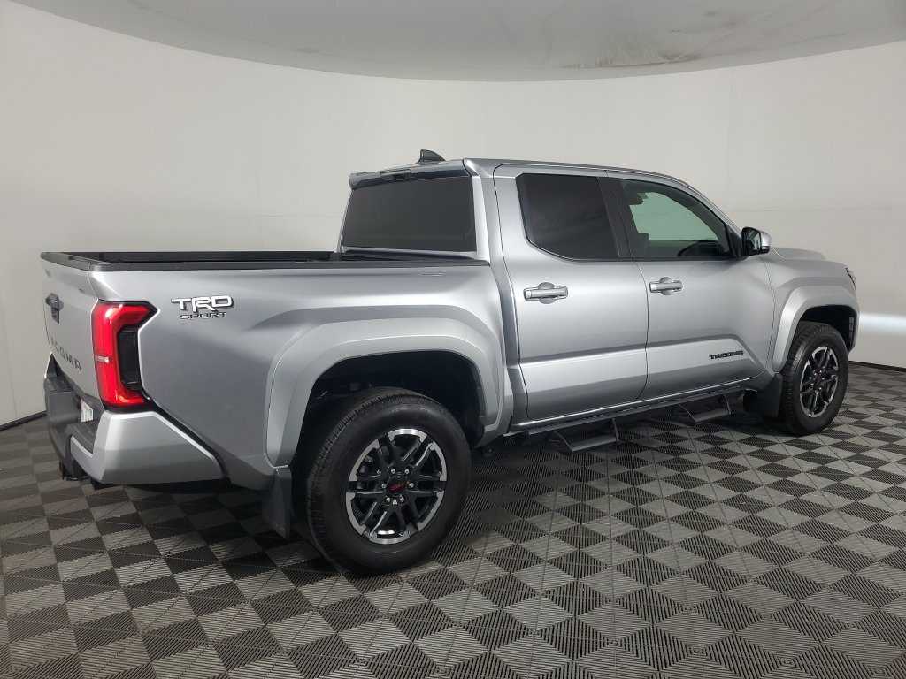 Used 2025 Toyota Tacoma TRD Sport RWD image 4
